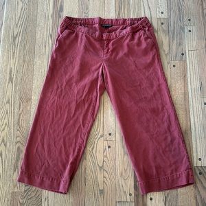 Brand new A Pea in a Pod summer capris!